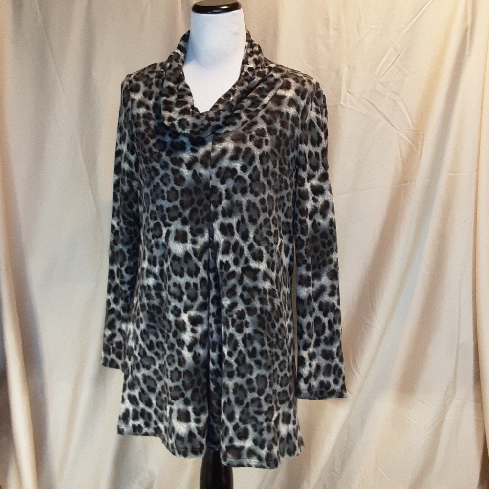 Coco Bianco Snow Leopard Cowl Knit Top SZ LG